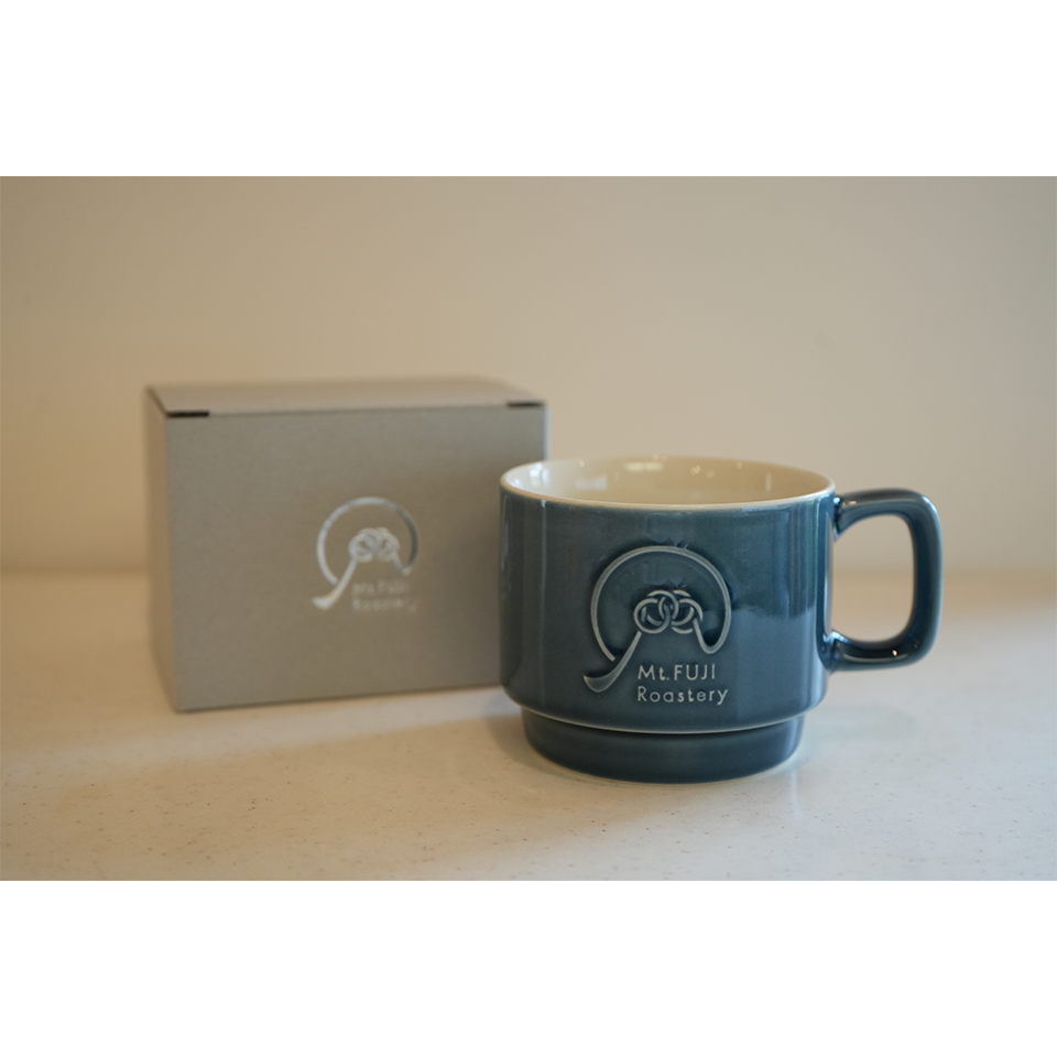 山梨県 富士山焙煎堂ロゴ入りマグカップ | 飛鳥クルーズ オンライン