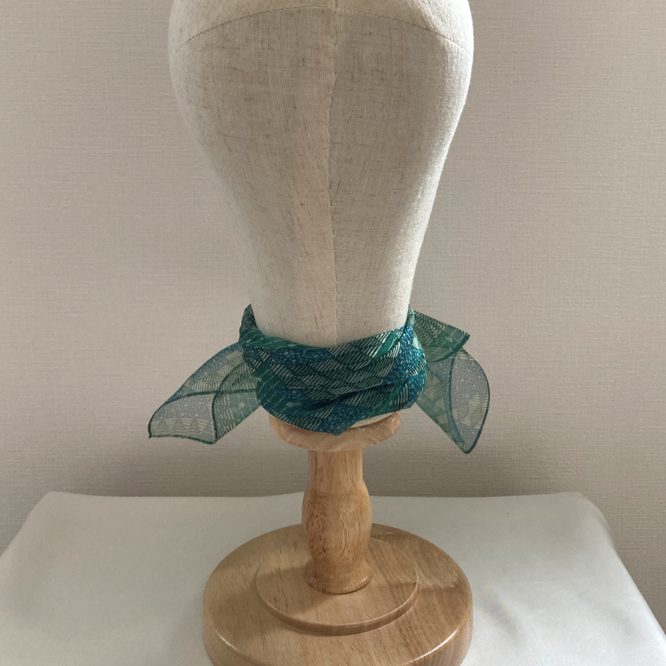 福島県 妖精の羽オーガンジースカーフ 会津型（山柄）・化粧箱入り