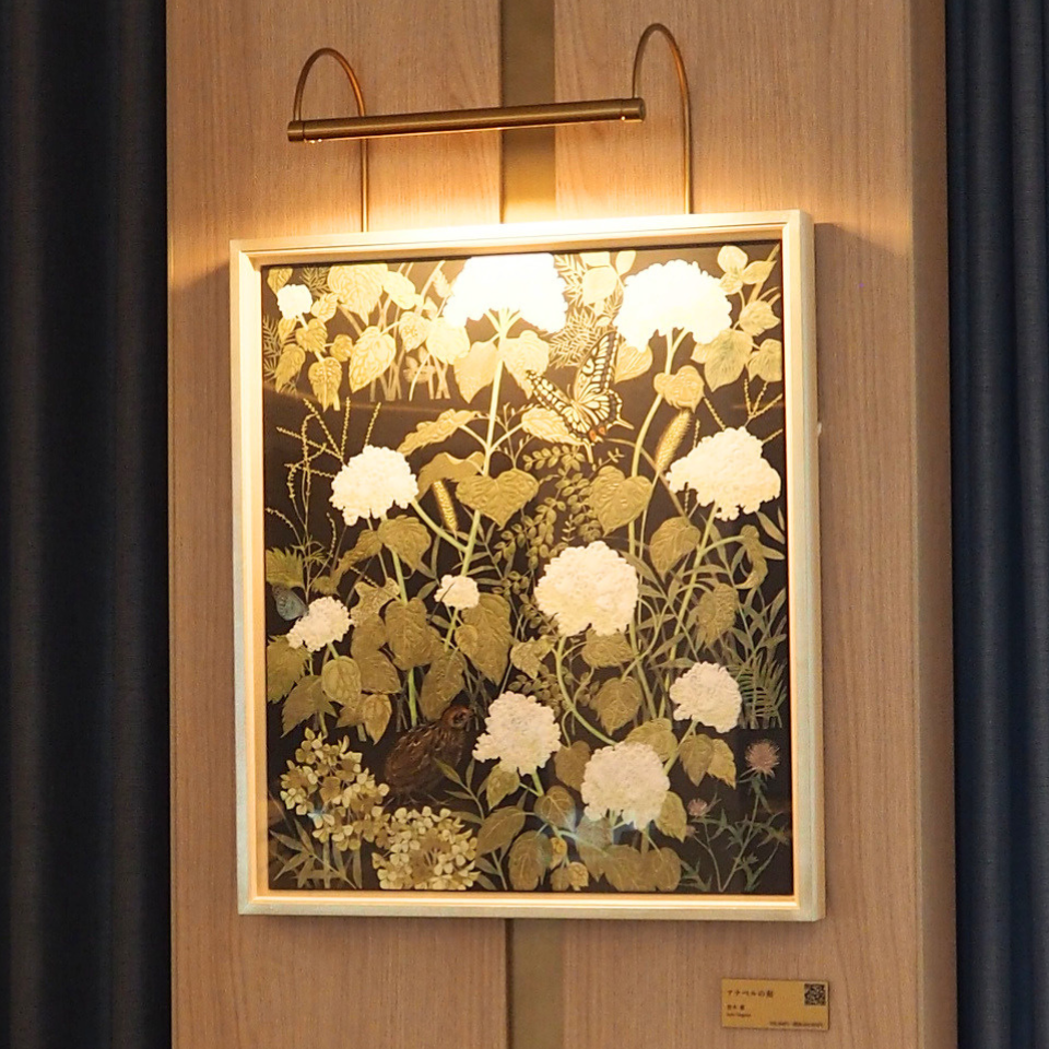 由木　礼　白い記念碑　　絵画 青木惠原画 アナベルの庭 | 飛鳥クルーズ オンラインショップ【公式】
